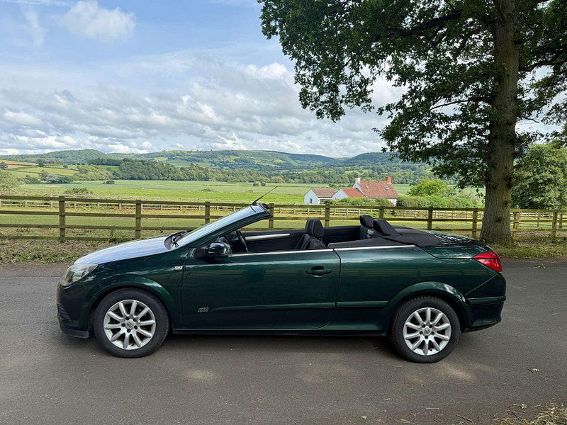 Vauxhall Astra 1.6 Astra TwinTop Sport 2dr 2dr Manual 2025