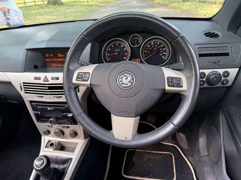 Vauxhall Astra 1.6 Astra TwinTop Sport 2dr 2dr Manual 2025