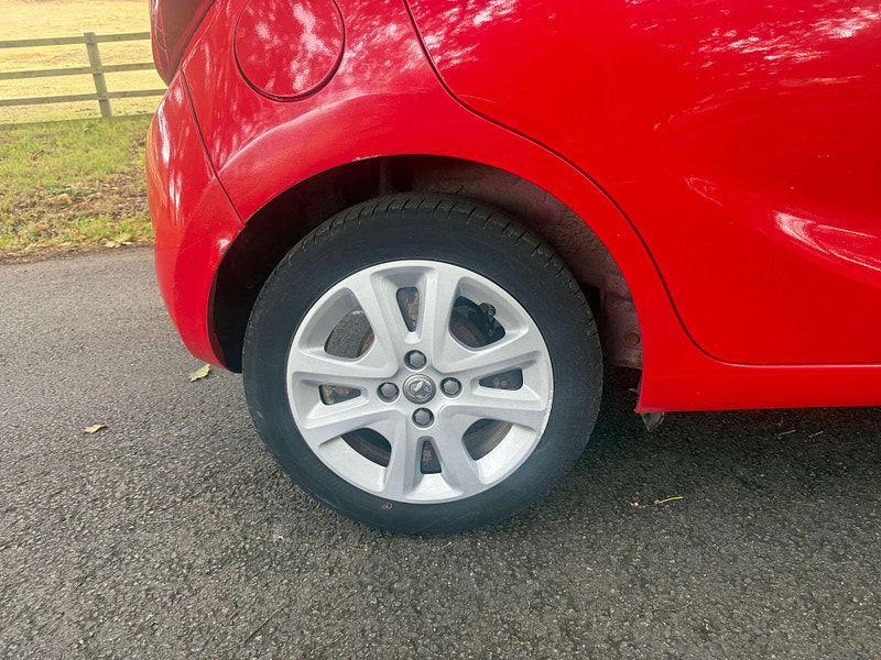 Vauxhall Viva 1.0 Viva SE AC 5dr 5dr Manual 2025