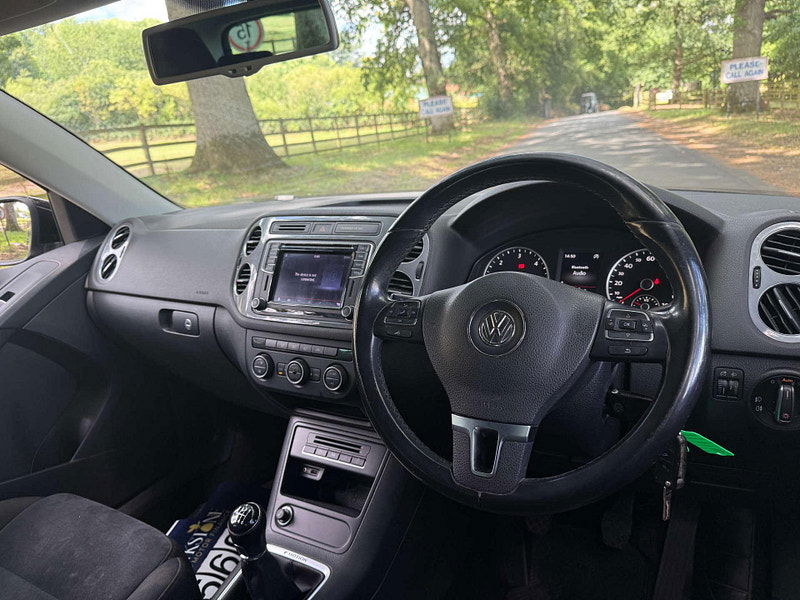 Volkswagen Tiguan 2.0 Tiguan Match TDI BlueMotion Technology 4Motion 4WD 5dr 5dr Manual 2025