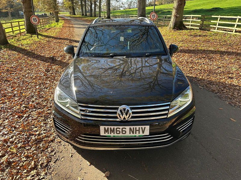 Volkswagen Touareg 3.0 TDI V6 BlueMotion Tech R-Line Plus SUV 5dr Diesel Tiptronic 4WD Euro 6 (s/s) (262 ps) 5dr Automatic 2025