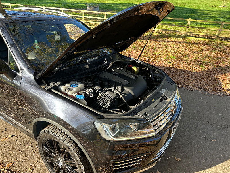 Volkswagen Touareg 3.0 TDI V6 BlueMotion Tech R-Line Plus SUV 5dr Diesel Tiptronic 4WD Euro 6 (s/s) (262 ps) 5dr Automatic 2025