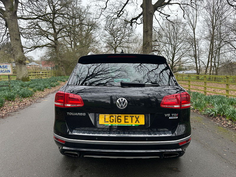 Volkswagen Touareg 3.0 TDI V6 BlueMotion Tech R-Line SUV 5dr Diesel Tiptronic 4WD Euro 6 (s/s) (262 ps) 5dr Automatic 2026