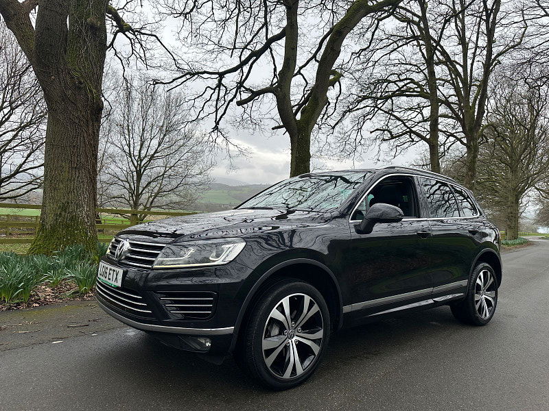 Volkswagen Touareg 3.0 TDI V6 BlueMotion Tech R-Line SUV 5dr Diesel Tiptronic 4WD Euro 6 (s/s) (262 ps) 5dr Automatic 2026