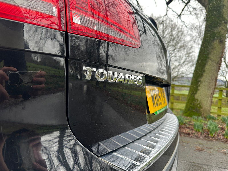 Volkswagen Touareg 3.0 TDI V6 BlueMotion Tech R-Line SUV 5dr Diesel Tiptronic 4WD Euro 6 (s/s) (262 ps) 5dr Automatic 2026