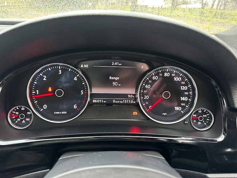 Volkswagen Touareg 3.0 TDI V6 BlueMotion Tech R-Line SUV 5dr Diesel Tiptronic 4WD Euro 6 (s/s) (262 ps) 5dr Automatic 2026