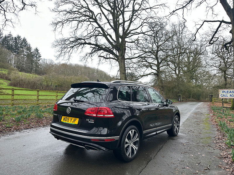 Volkswagen Touareg 3.0 TDI V6 BlueMotion Tech R-Line SUV 5dr Diesel Tiptronic 4WD Euro 6 (s/s) (262 ps) 5dr Automatic 2026