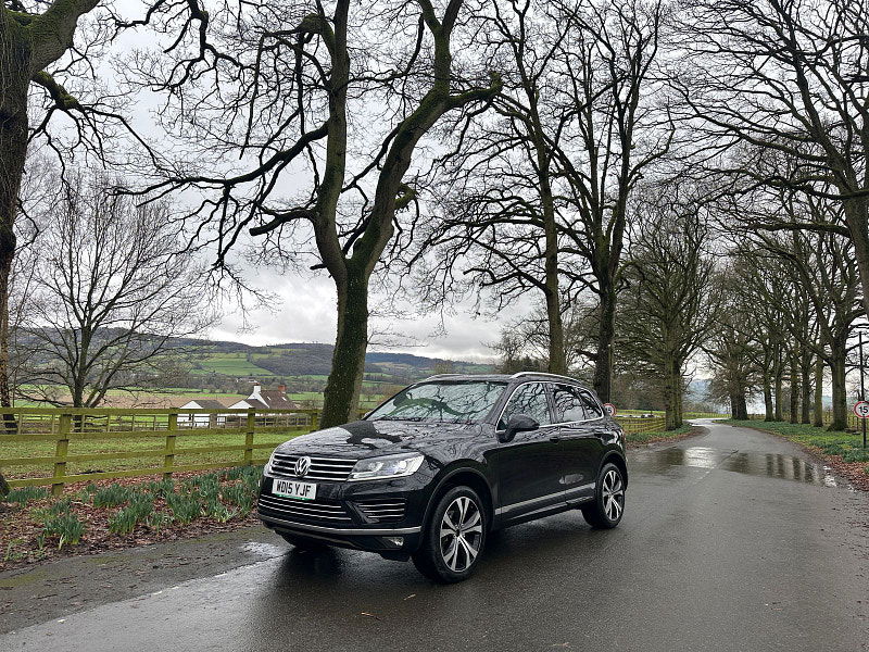 Volkswagen Touareg 3.0 TDI V6 BlueMotion Tech R-Line SUV 5dr Diesel Tiptronic 4WD Euro 6 (s/s) (262 ps) 5dr Automatic 2026