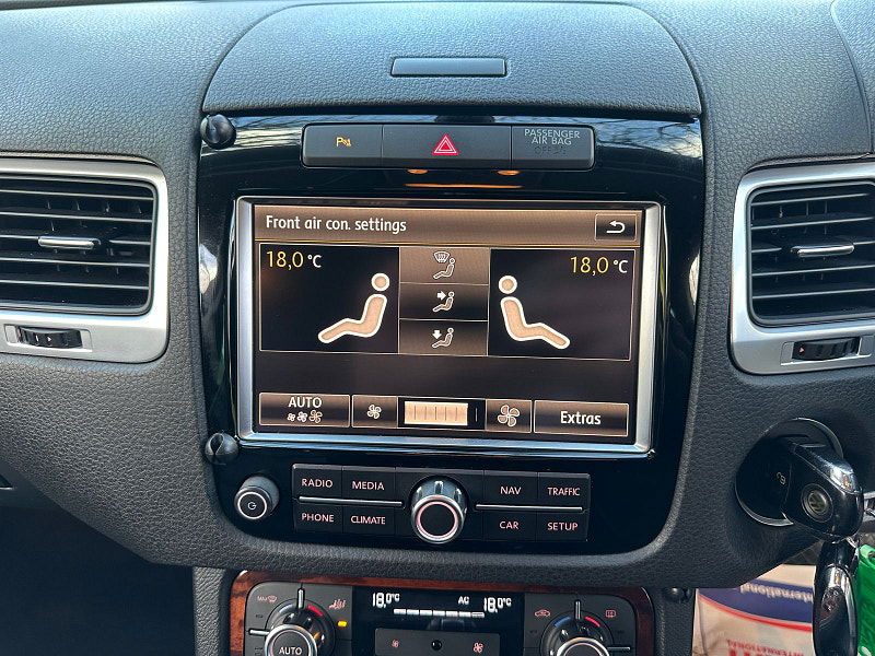 Volkswagen Touareg 3.0 TDI V6 SE SUV 5dr Diesel Tiptronic 4WD Euro 5 (s/s) (240 ps) 5dr Automatic 2026