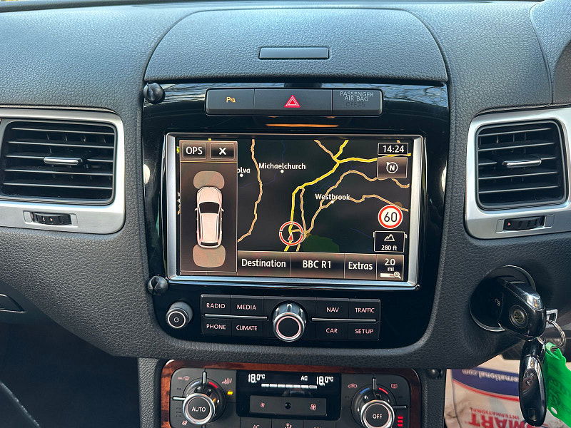 Volkswagen Touareg 3.0 TDI V6 SE SUV 5dr Diesel Tiptronic 4WD Euro 5 (s/s) (240 ps) 5dr Automatic 2026