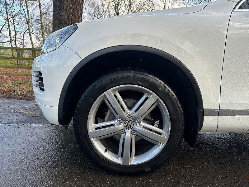 Volkswagen Touareg 3.0 TDI V6 SE SUV 5dr Diesel Tiptronic 4WD Euro 5 (s/s) (240 ps) 5dr Automatic 2026