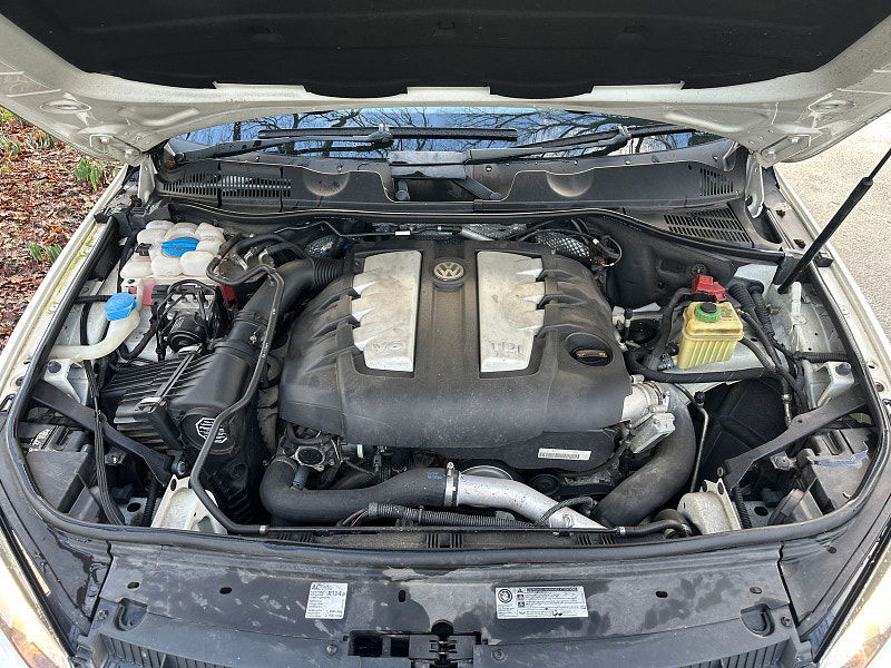 Volkswagen Touareg 3.0 TDI V6 SE SUV 5dr Diesel Tiptronic 4WD Euro 5 (s/s) (240 ps) 5dr Automatic 2026