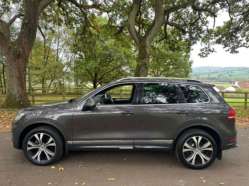 Volkswagen Touareg 3.0 Touareg V6 Altitude TDI BlueMotion Technology Auto 4WD 5dr 5dr Automatic 2025