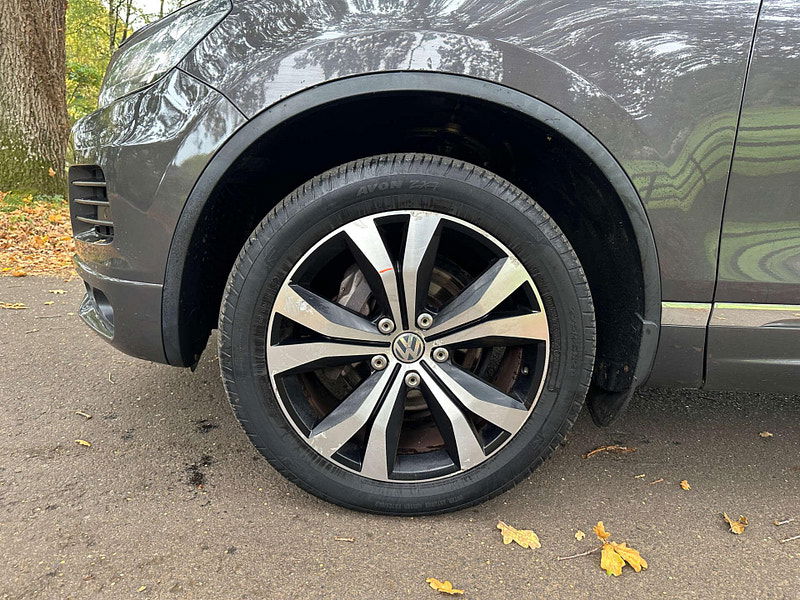 Volkswagen Touareg 3.0 Touareg V6 Altitude TDI BlueMotion Technology Auto 4WD 5dr 5dr Automatic 2025