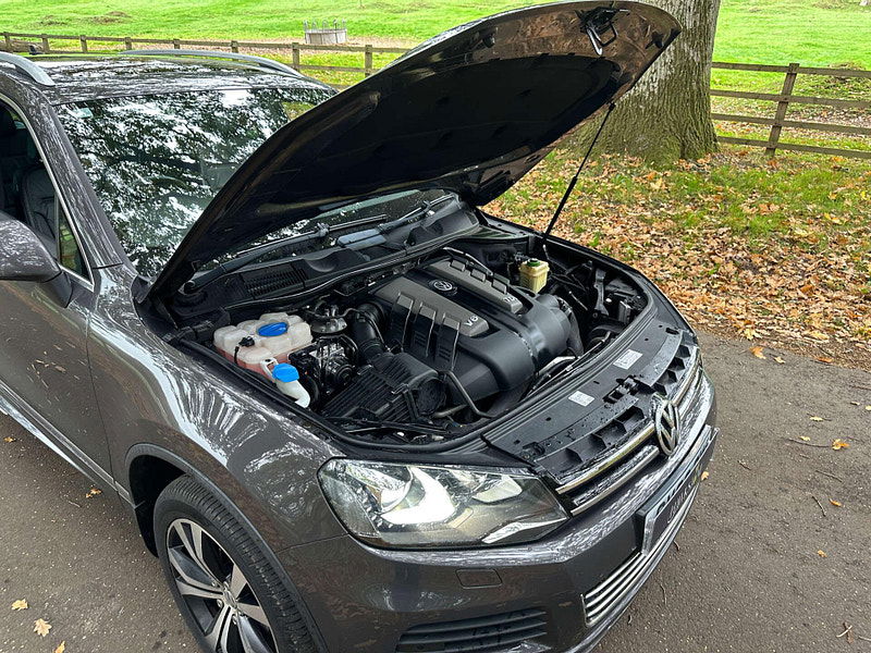 Volkswagen Touareg 3.0 Touareg V6 Altitude TDI BlueMotion Technology Auto 4WD 5dr 5dr Automatic 2025