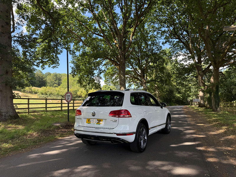Volkswagen Touareg 3.0 Touareg V6 R-Line TDI BlueMotion Technology Auto 4WD 5dr 5dr Automatic 2025