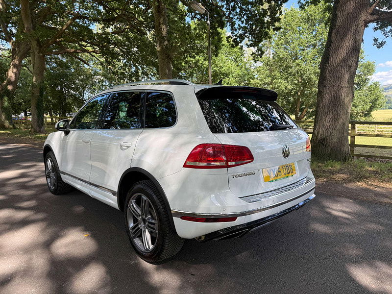 Volkswagen Touareg 3.0 Touareg V6 R-Line TDI BlueMotion Technology Auto 4WD 5dr 5dr Automatic 2025