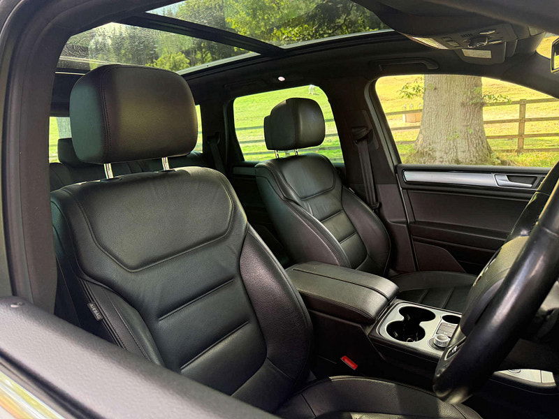 Volkswagen Touareg 3.0 Touareg V6 R-Line TDI BlueMotion Technology Auto 4WD 5dr 5dr Automatic 2025