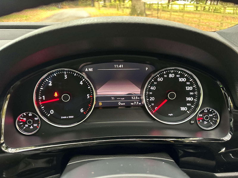 Volkswagen Touareg 3.0 Touareg V6 R-Line TDI BlueMotion Technology Auto 4WD 5dr 5dr Automatic 2025