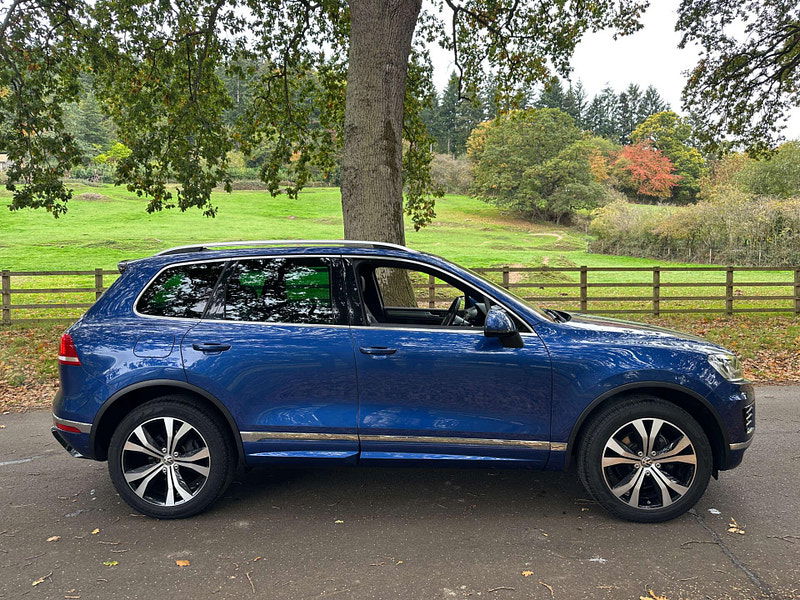 Volkswagen Touareg 3.0 Touareg V6 R-Line TDI BlueMotion Technology Auto 4WD 5dr 5dr Automatic 2025