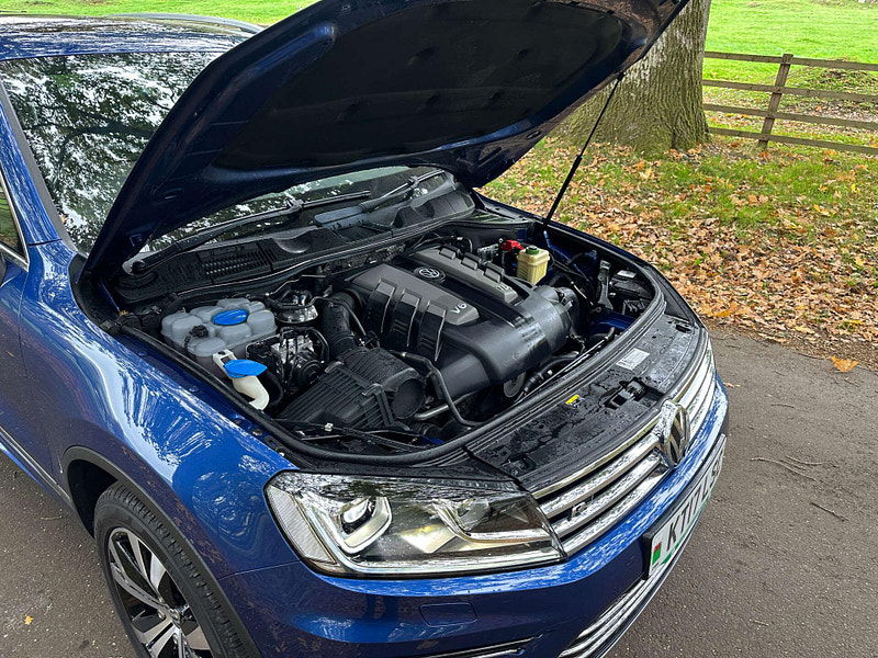 Volkswagen Touareg 3.0 Touareg V6 R-Line TDI BlueMotion Technology Auto 4WD 5dr 5dr Automatic 2025