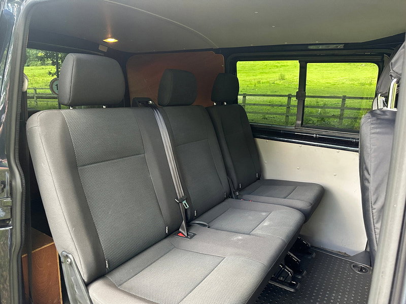 Volkswagen Transporter 2.0 TDI T32 BlueMotion Tech Highline Kombi Double Cab 5dr Diesel DSG FWD SWB Euro 6 (s/s) (150 ps) 5dr Automatic 2026