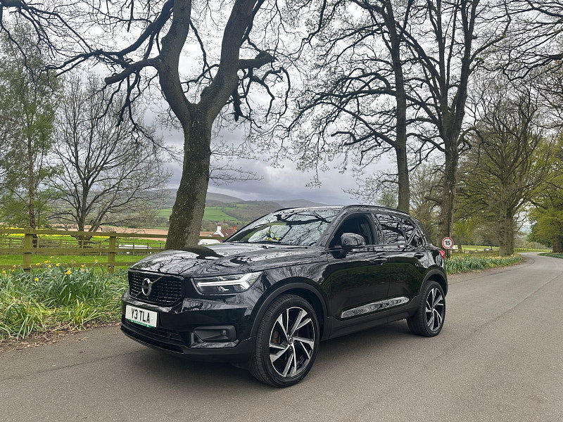 Volvo XC40 2.0 D4 R-Design Pro SUV 5dr Diesel Auto AWD Euro 6 (s/s) (190 ps) 5dr Automatic 2026