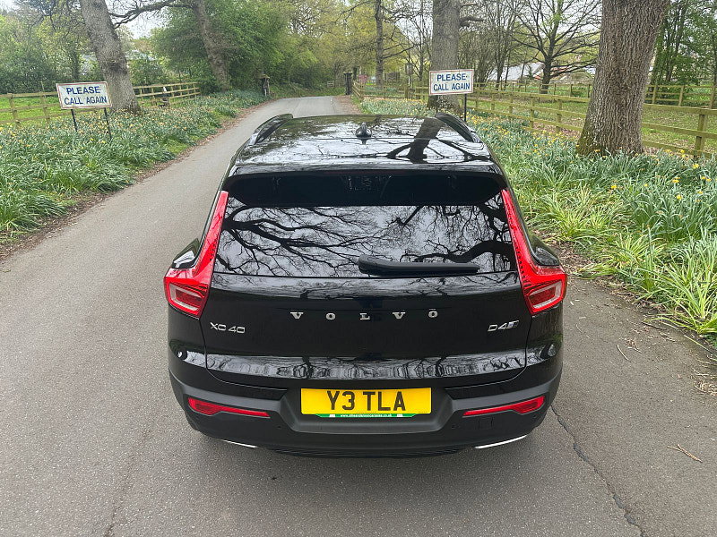 Volvo XC40 2.0 D4 R-Design Pro SUV 5dr Diesel Auto AWD Euro 6 (s/s) (190 ps) 5dr Automatic 2026