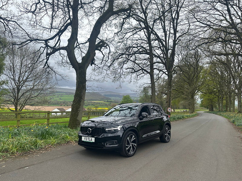 Volvo XC40 2.0 D4 R-Design Pro SUV 5dr Diesel Auto AWD Euro 6 (s/s) (190 ps) 5dr Automatic 2026