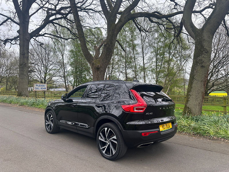 Volvo XC40 2.0 D4 R-Design Pro SUV 5dr Diesel Auto AWD Euro 6 (s/s) (190 ps) 5dr Automatic 2026