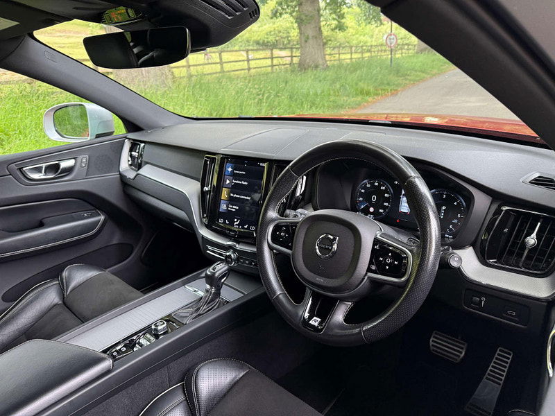 Volvo XC60 2.0 XC60 R-Design D5 PowerPulse AWD Auto 4WD 5dr 5dr Automatic 2025