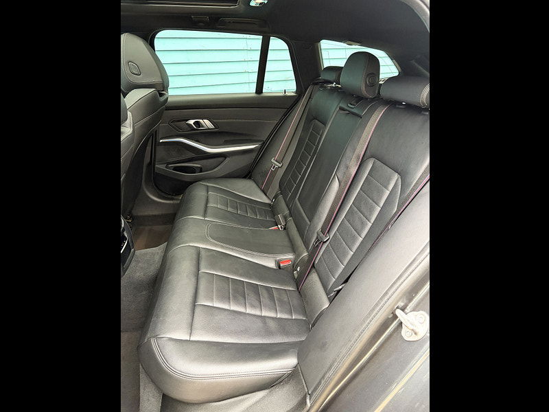 BMW 3 Series 2.0 330e 12kWh M Sport Touring 5dr Petrol Plug-in Hybrid Auto Euro 6 (s/s) (292 ps) 5dr Automatic 2026