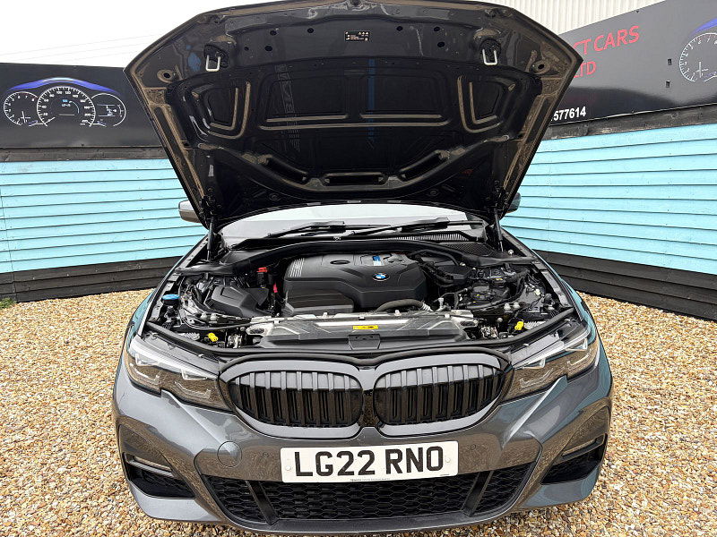 BMW 3 Series 2.0 330e 12kWh M Sport Touring 5dr Petrol Plug-in Hybrid Auto Euro 6 (s/s) (292 ps) 5dr Automatic 2026