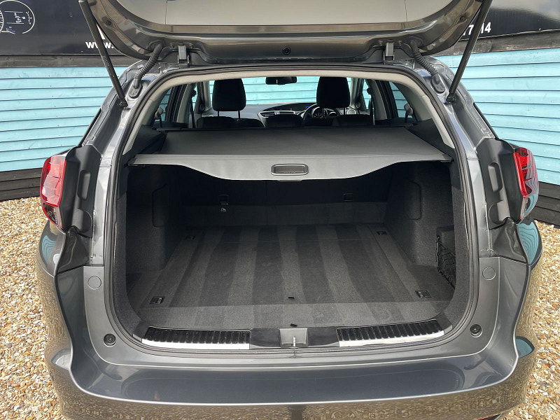 Honda Civic 1.8 i-VTEC Sport Tourer 5dr Petrol Auto Euro 6 (Navi) (142 ps) 5dr Automatic 2025