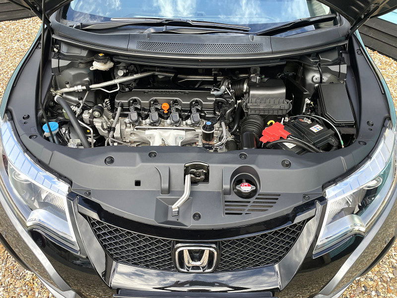 Honda Civic 1.8 i-VTEC Sport Tourer 5dr Petrol Auto Euro 6 (Navi) (142 ps) 5dr Automatic 2025