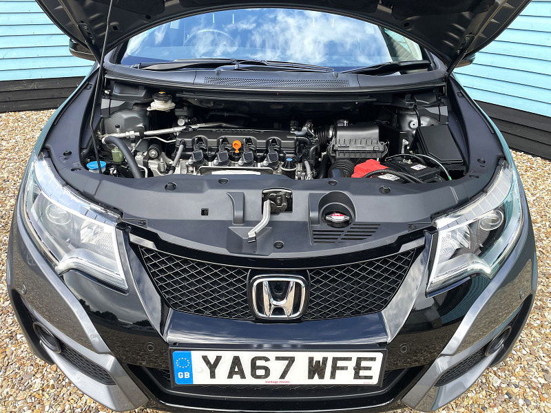 Honda Civic 1.8 i-VTEC Sport Tourer 5dr Petrol Auto Euro 6 (Navi) (142 ps) 5dr Automatic 2025