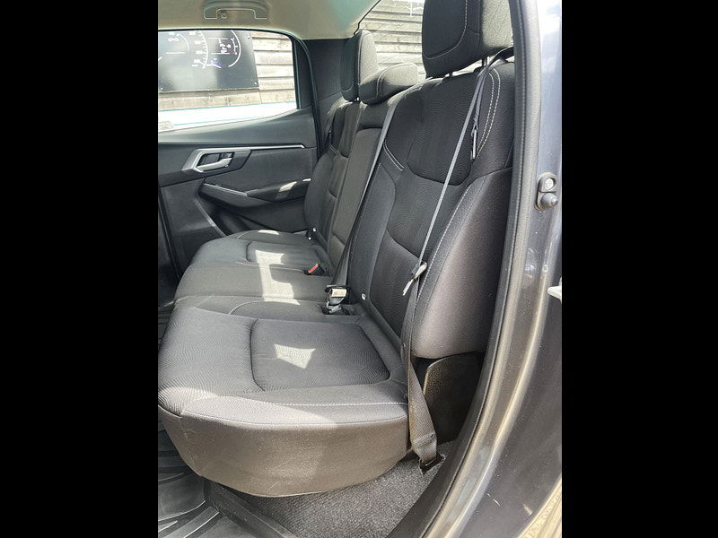 Isuzu D-Max 1.9 TD DL20 Pickup Double Cab 4dr Diesel Manual 4WD Euro 6 (s/s) (164 ps) 4dr Manual 2025