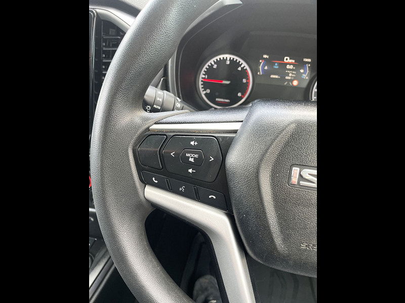 Isuzu D-Max 1.9 TD DL20 Pickup Double Cab 4dr Diesel Manual 4WD Euro 6 (s/s) (164 ps) 4dr Manual 2025