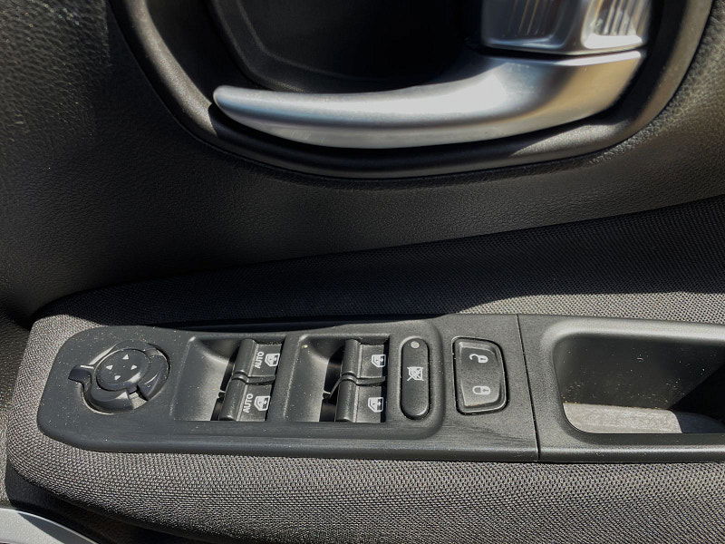 Jeep Renegade 1.4T MultiAirII Longitude SUV 5dr Petrol DDCT Euro 6 (s/s) (140 ps) 5dr Automatic 2025