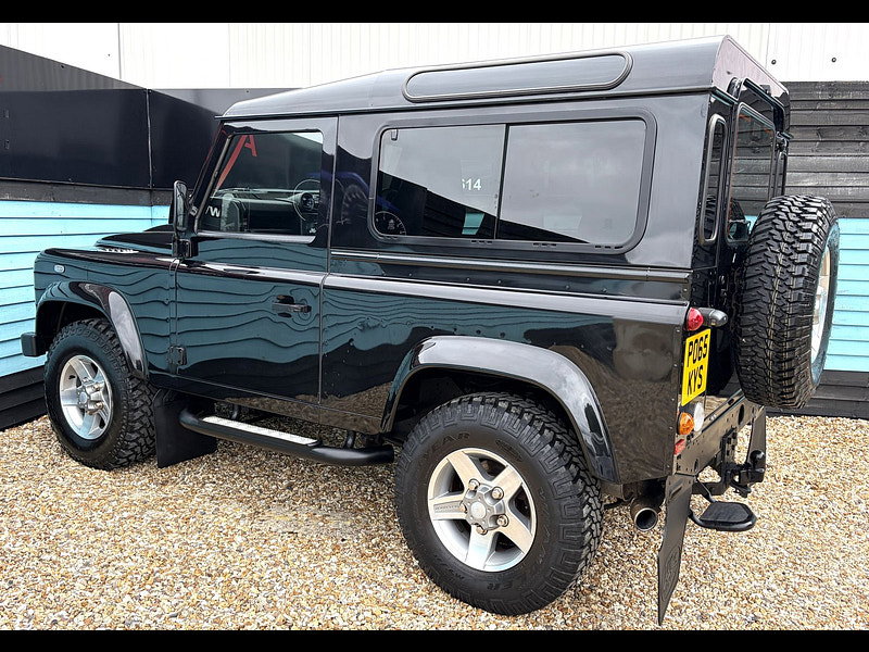 Land Rover 90 Defender 2.2 TDCI LANDMARK STATION WAGON 4WD 3dr Manual 2026