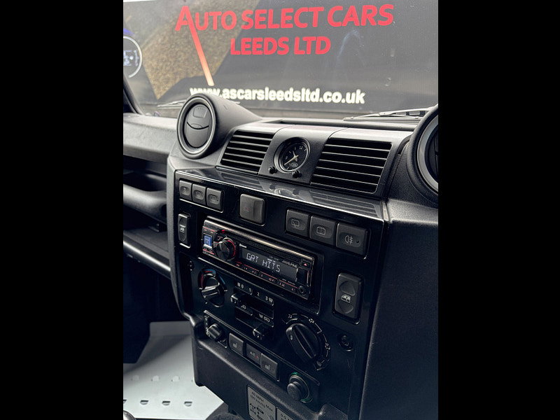 Land Rover 90 Defender 2.2 TDCI LANDMARK STATION WAGON 4WD 3dr Manual 2026