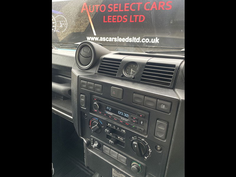Land Rover DEFENDER 110 2.2 TDCi HIGH CAPACITY PICK UP 2dr Diesel Manual 4WD MWB Euro 5 (122 ps) 2dr Manual 2025