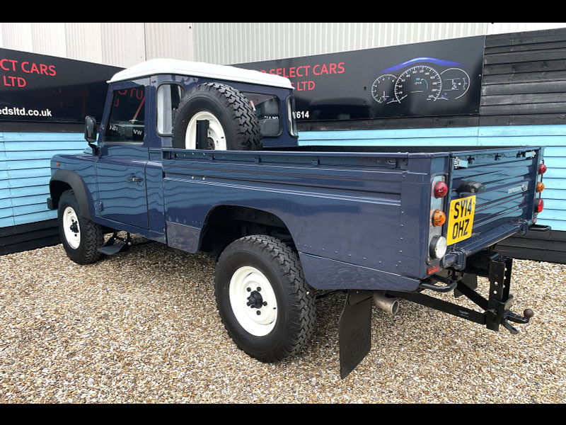 Land Rover DEFENDER 110 2.2 TDCi HIGH CAPACITY PICK UP 2dr Diesel Manual 4WD MWB Euro 5 (122 ps) 2dr Manual 2025