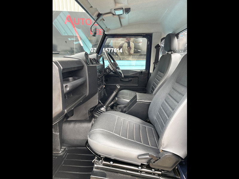 Land Rover DEFENDER 110 2.2 TDCi HIGH CAPACITY PICK UP 2dr Diesel Manual 4WD MWB Euro 5 (122 ps) 2dr Manual 2025