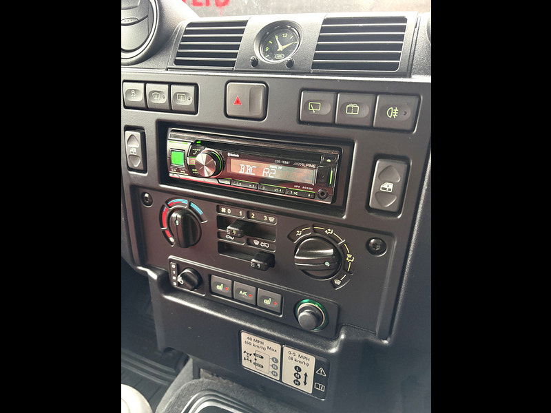 Land Rover DEFENDER 110 2.2 TDCi XS Station Wagon Double Cab 5dr Diesel Manual 4WD MWB Euro 5 (122 ps) 5dr Manual 2026