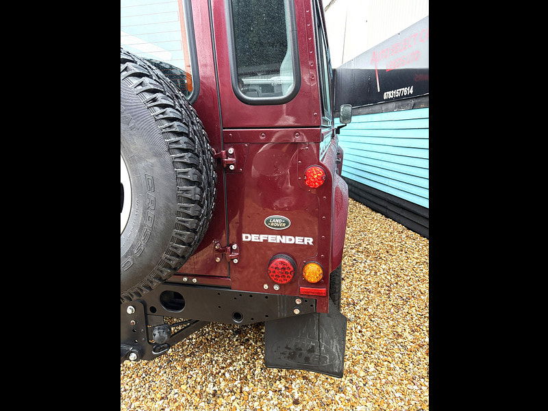 Land Rover DEFENDER 110 2.2 TDCi XS Station Wagon Double Cab 5dr Diesel Manual 4WD MWB Euro 5 (122 ps) 5dr Manual 2026