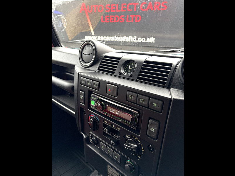 Land Rover DEFENDER 110 2.2 TDCi XS Station Wagon Double Cab 5dr Diesel Manual 4WD MWB Euro 5 (122 ps) 5dr Manual 2026