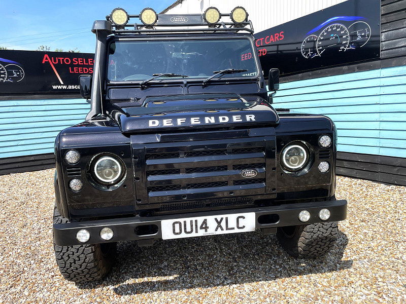 Land Rover DEFENDER 110 2.2 TDCi XS SUV Double Cab 5dr Diesel Manual 4WD MWB Euro 5 (122 ps) 5dr Manual 2025