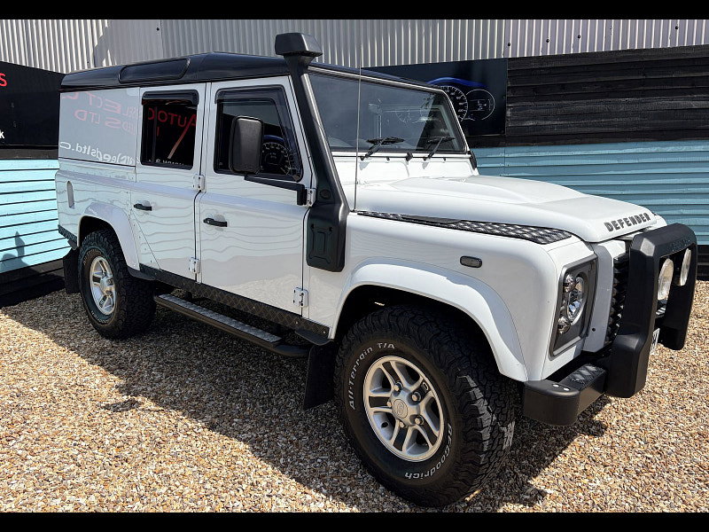 Land Rover DEFENDER 110 2.2 TDCi XS Utility Wagon Double Cab 5dr Diesel Manual 4WD MWB Euro 5 (122 ps) 5dr Manual 2026