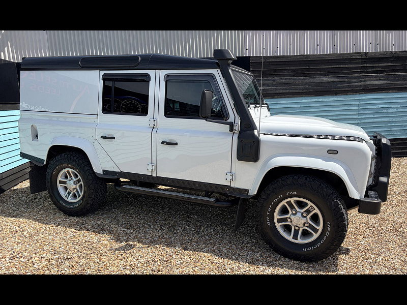 Land Rover DEFENDER 110 2.2 TDCi XS Utility Wagon Double Cab 5dr Diesel Manual 4WD MWB Euro 5 (122 ps) 5dr Manual 2026